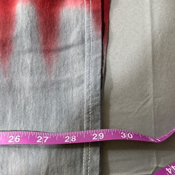 Fruit of the Loom UMass Minutemen Split T-Shirt - Gray and Red - Picture 5 of 5